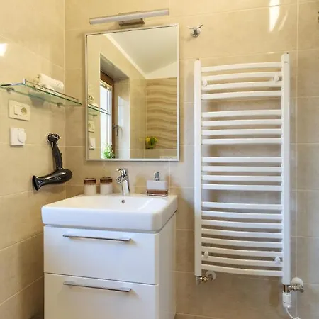 Ravan Apartment